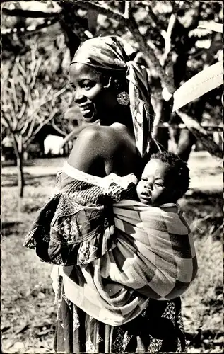 Ak Guinea, Junge Mutter mit Kind