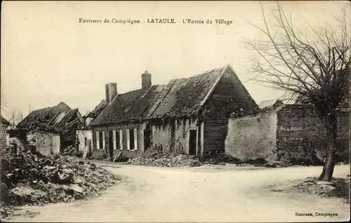 Ak Lataule Oise, Eingang zum Dorf