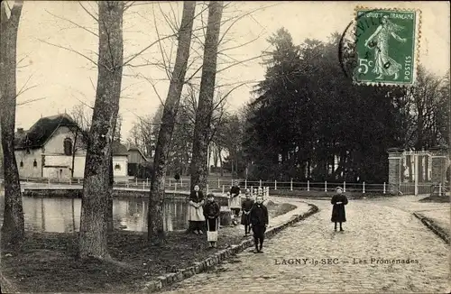 Ak Lagny le Sec Oise, The Walks