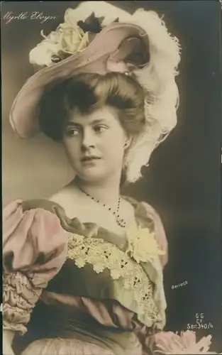 Ak Schauspielerin Myrthe Elvyn, Portrait, Hut