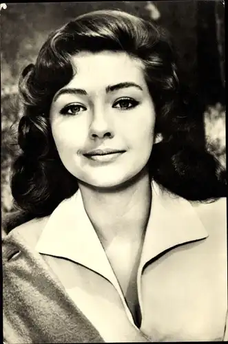 Ak Schauspielerin Christine Kaufmann, Portrait