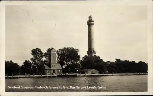 Ak Osternothafen Świnoujście Swinemünde Pommern, Leuchtturm