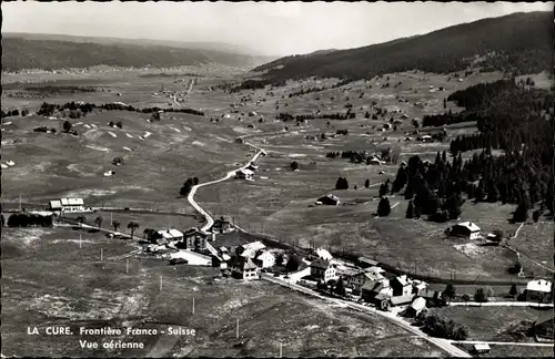 Ak La Cure Kanton Waadt, Luftbild, Grenze