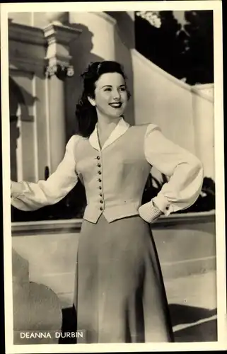 Ak Schauspielerin Deanna Durbin, Portrait