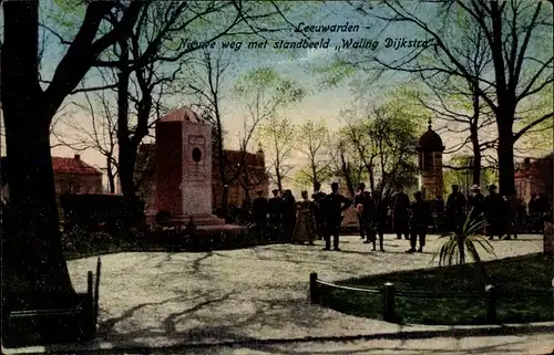 Ak Leeuwarden Friesland Niederlande, Neue Straße mit Statue Waling Dijksted