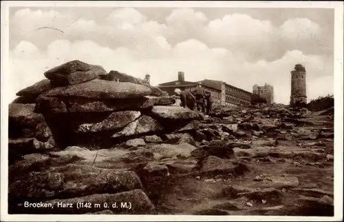 Ak Brocken Nationalpark Harz, Brockenhotel, Brockenturm, Felsformation Teufelskanzel