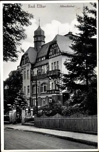 Ak Bad Elster im Vogtland, Blick auf den Albrechtshof, Straßenpartie