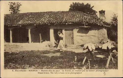 Ak Mikros Griechenland, Landhaus im Landhausstil, Die Frau, die nicht will...