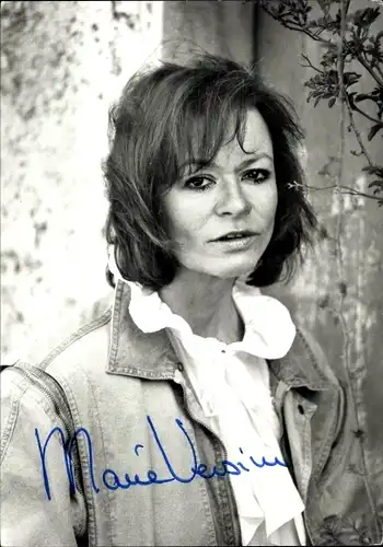 Foto Schauspielerin Marie Versini, Portrait, Autogramm