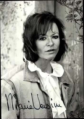 Foto Schauspielerin Marie Versini, Portrait, Autogramm