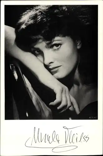 Foto Schauspielerin Ursula Thiess, Portrait, Autogramm