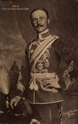 Ak Adolf, Fürst zu Schaumburg-Lippe, Portrait in Uniform