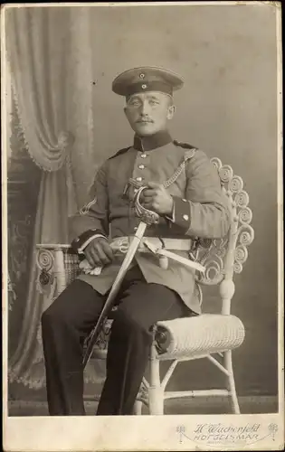 Kabinett Foto Deutscher Soldat in Uniform, Portrait, Schützenschnur