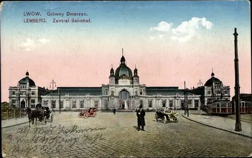 Ak Lwów Lemberg Ukraine, Zentralbahnhof, Straßenbahnen