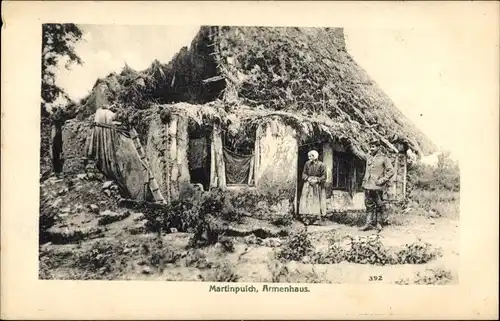 Ak Martinpuich Pas de Calais, Armenhaus, deutscher Soldat in Uniform