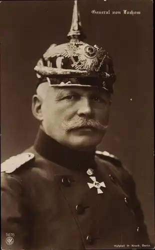 Ak General von Lochow, Portrait, Pickelhaube, Orden