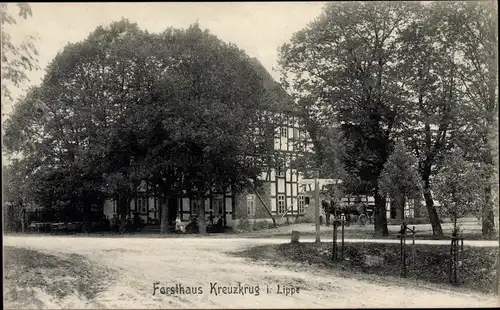 Ak Schlangen in Nordrhein Westfalen, Blick auf das Forsthaus Kreuzkrug