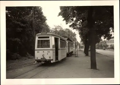 Foto Berlin, Straßenbahn, Wagen 30 auf der Strecke