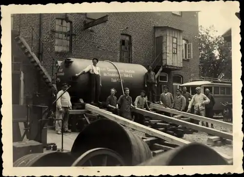 Foto Ak Thale im Harz, Arbeiter, Eisenhüttenwerk Thale AG