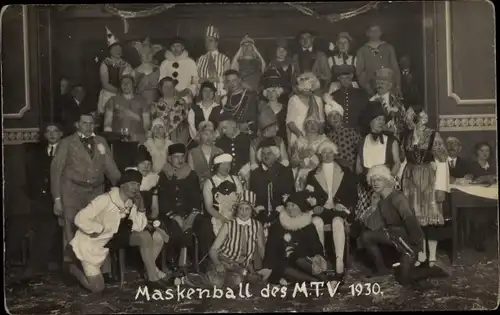 Foto Ak Wolfenbüttel in Niedersachsen, Maskenball des MTV 1930