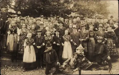 Foto Ak Dankmarshausen in Thüringen, Kirmesgesellschaft, Gruppenaufnahme