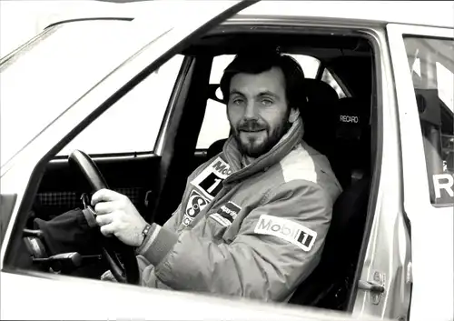 Foto Rallye Team Mercedes Fricker, Vertragsfahrer Harald Demuth, Portrait