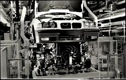 Foto Auto in der Fabrik, BMW