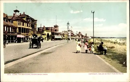 Ak Massachusetts USA, Revere Beach, entlang des Boulevards