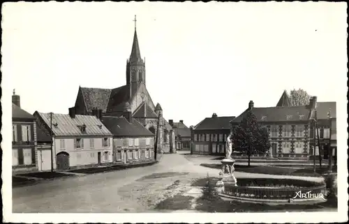 Ak Maignelay Montigny Oise, Place de la Madone, Kirche