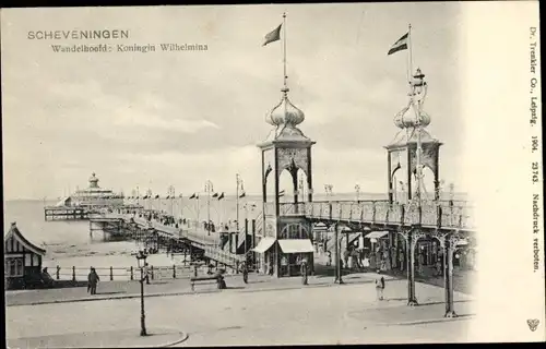 Ak Scheveningen Den Haag Südholland, Wandelhoofd, Koningin Wilhelmina, Fahnen, Steg