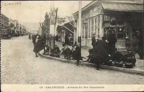 Ak Saloniki Griechenland, Avenue du Roi Constantin, Verkäufer am Straßenrand