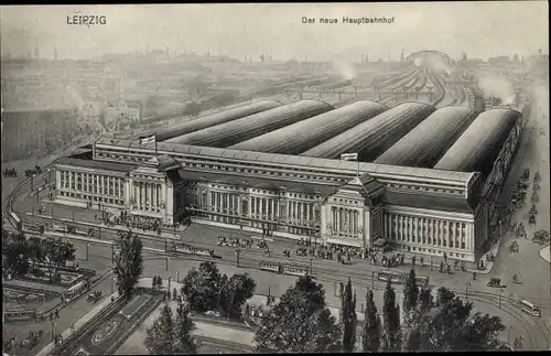 Ak Leipzig in Sachsen, Neuer Hauptbahnhof, Straßenbahnen, Luftbild