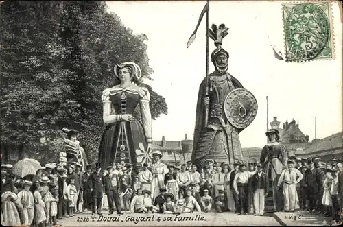 Ak Douai Nord, Gayant und Familie