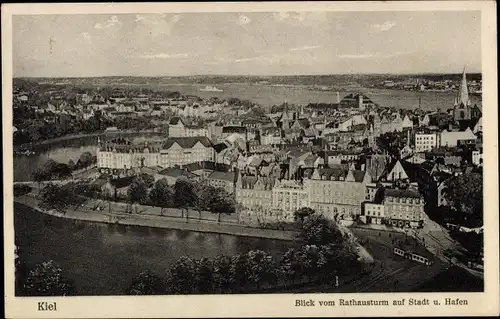Ak Kiel Schleswig Holstein, Blick vom Rathausturm auf Stadt und Hafen