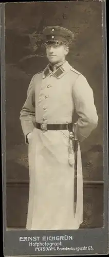 CdV Deutscher Offizier in Uniform, Portrait, Mantel