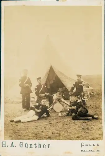 Foto Deutsche Soldaten in Uniform, Zelt, Musikinstrumente, Albert Anger