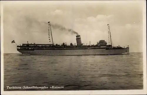 Ak Turbinen Schnelldampfer Kaiser in Fahrt, Fahnen