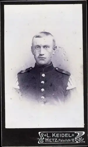 CdV Deutscher Soldat in Uniform, Portrait, Epauletten