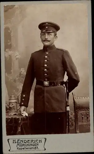 CdV Deutscher Soldat in Uniform, Portrait, Bierkrug