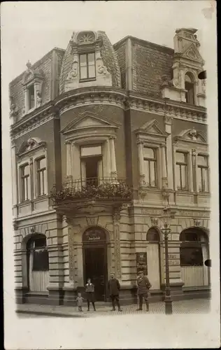 Foto Ak Neuss am Rhein, Eckgebäude, Geschäft