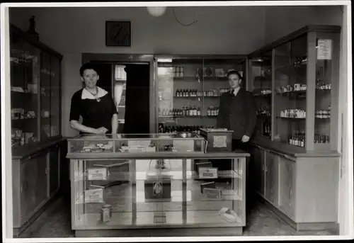 Foto Goslar am Harz, Innenansicht einer Apotheke