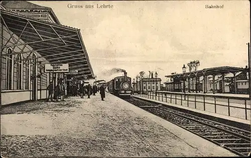 Ak Lehrte in Niedersachsen, Bahnhof, Gleisseite, Dampflok