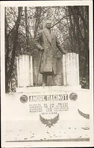 Foto André Maginot Denkmal, Französischer Kriegsminister