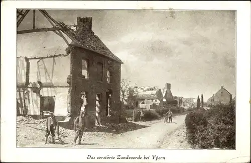 Ak Zandvoorde Ypern Westflandern, zerstörte Stadt, Gebäude, Straßenpartie, Kriegszerstörung 1. WK