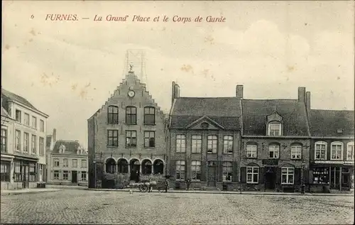 Ak Furnes Veurne Westflandern, Le Grand' Place, le Corps de Garde