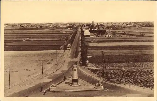 Ak Nieuport Nieuport Westflandern, Denkmal für König Albert, Die Straße nach Ostende