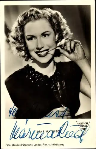 Ak Schauspielerin Marina Ried, Portrait, Das singende Hotel, Autogramm