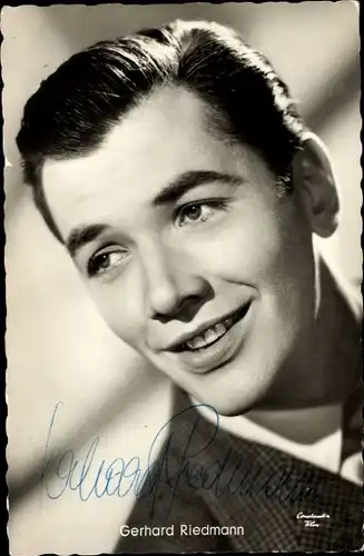 Ak Schauspieler Gerhard Riedmann, Portrait, Constantin Film, Autogramm