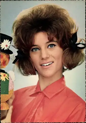 Ak Schauspielerin Sheila, Portrait