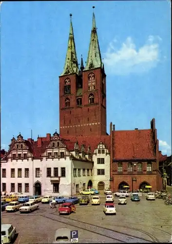 Ak Stendal in der Altmark, Marktplatz, Marienkirche